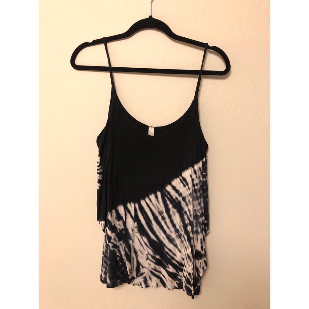 Cute tie dye black top